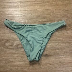 Dippin daisys green bottoms. Size medium